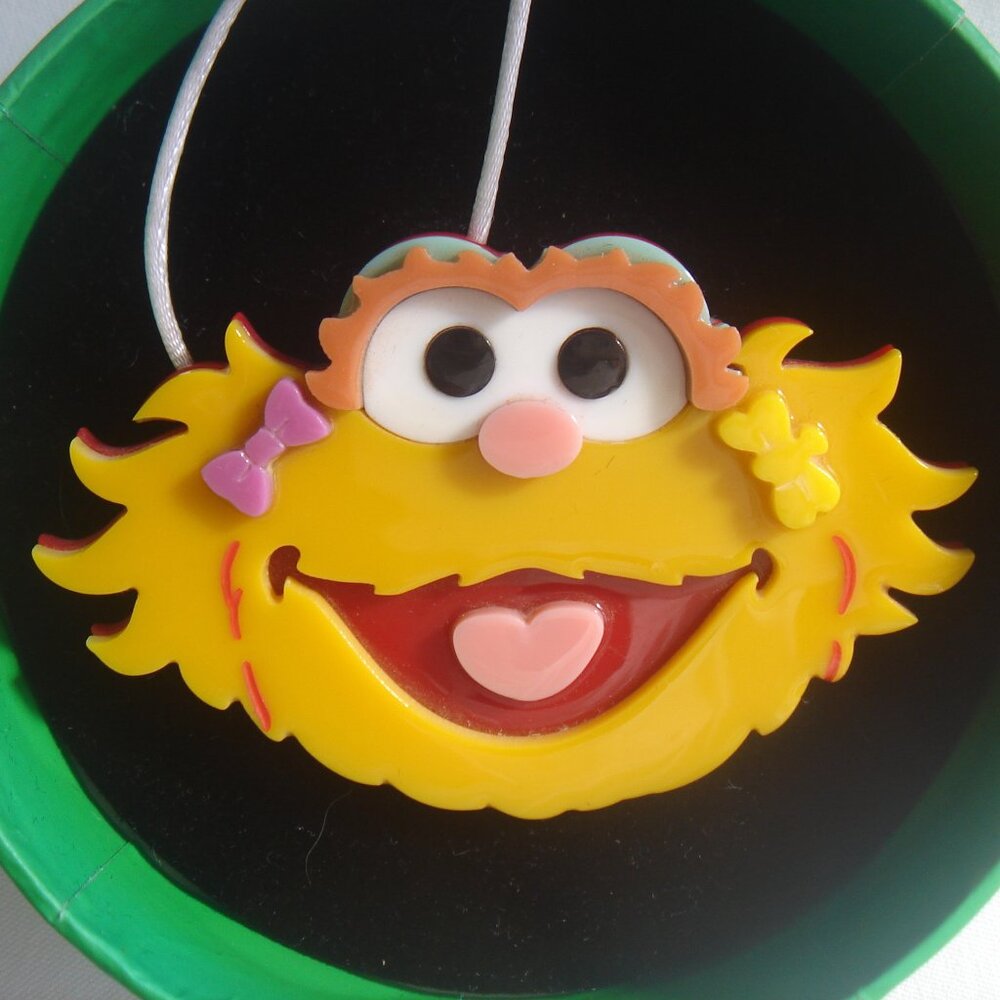 ERSTWILDER SESAME STREET ZOE BROOCH LIMITED EDITION SOLD OUT NIB KAWAII JEWELRY